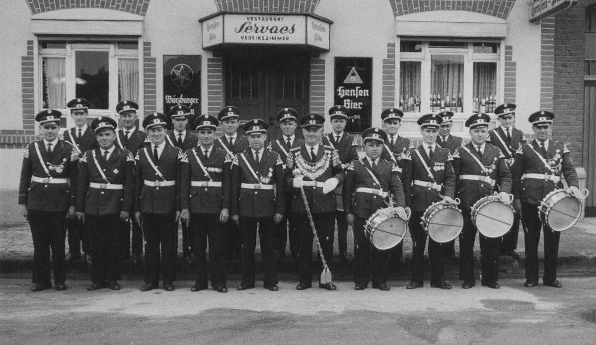 Gruppenbild 1962 - vor dem Festzug in Jüchen